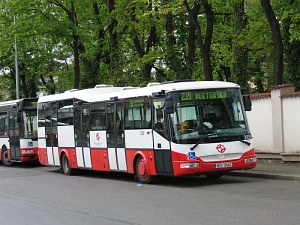 N�zkopodla�n� autobus SOR BN 12